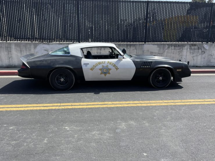 california-highway-patrol-chevrolet-camaro-from-the-junkman-13-740x555-1